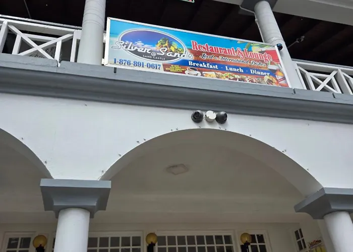 Seaview Retreat *
